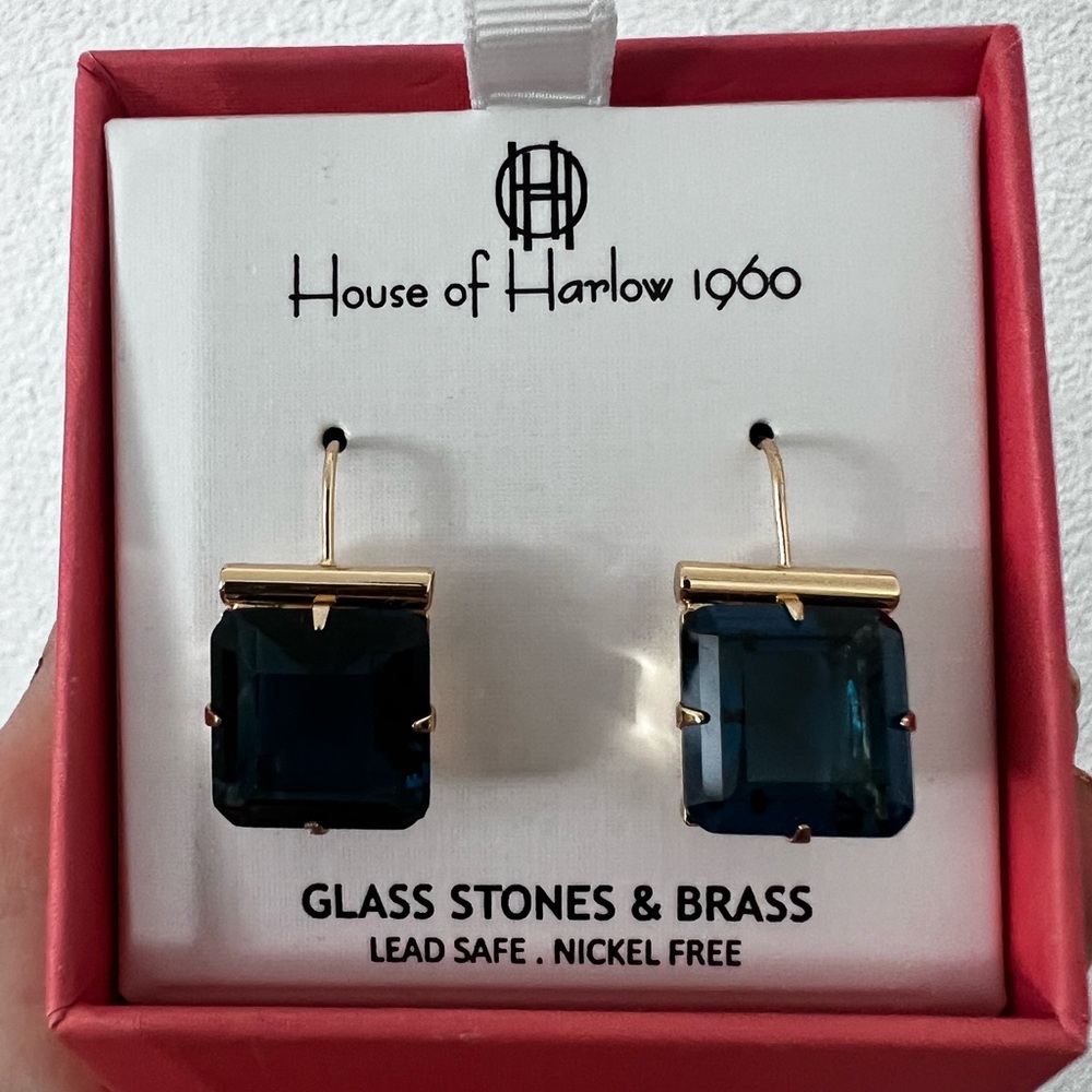 House of Harlow 1960 Coral and Gold Box